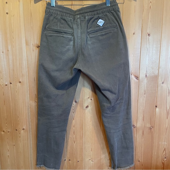 FairPlay Cropped - Picture 6 of 6